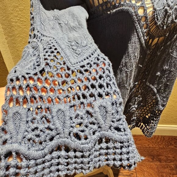 Taylor & Sage Woman's S Cotton Blue Crochet Lace Boho Top With 3/4 Sleeves - Picture 4 of 9